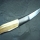 Halbintegralmesser, Klinge Feilenstahl mit Härtelinie, Griff antikes Walrosselfenbein (Artefakt) mit Silberspacer    -MEINS-